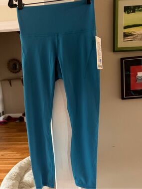 lululemon athletica wunder train with pockets size 8 NWT Hawaiian Blue